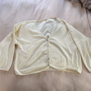 NEW WITH TAGS! DONNI. Lightweight Cream Button-Up Cardigan